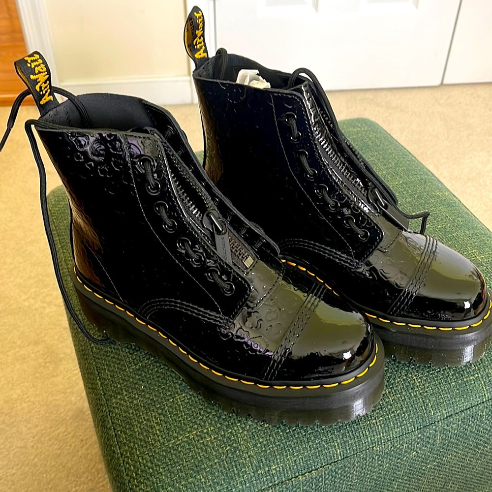 Dr. Martens AirWave US 9/EU 41